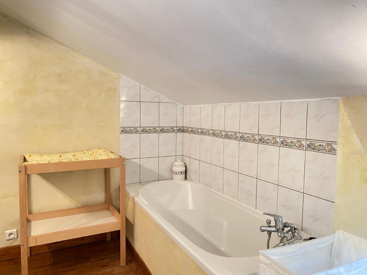 Le Clos Des Figuiers - 3 Gites De Caractere Duravel Exterior foto